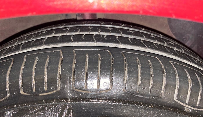 2014 Hyundai Grand i10 ASTA 1.2 KAPPA VTVT, Petrol, Manual, 61,531 km, Right Front Tyre Tread