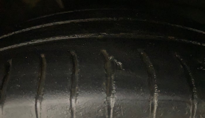 2018 Hyundai NEW SANTRO SPORTZ AMT, Petrol, Automatic, 57,764 km, Right Front Tyre Tread