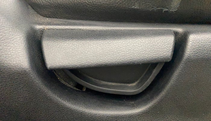 2018 Hyundai NEW SANTRO SPORTZ AMT, Petrol, Automatic, 57,764 km, Driver Side Adjustment Panel