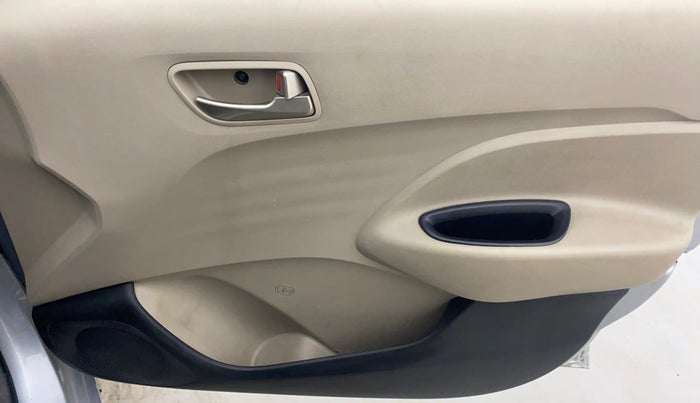 2018 Hyundai NEW SANTRO SPORTZ AMT, Petrol, Automatic, 57,764 km, Driver Side Door Panels Control