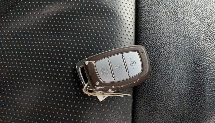 2015 Hyundai Creta  SX 1.6 Petrol , Petrol, Manual, 1,16,376 km, Key Close Up