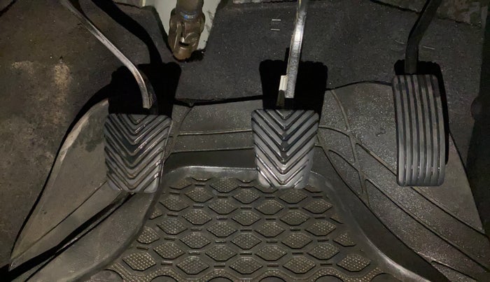 2015 Hyundai Creta  SX 1.6 Petrol , Petrol, Manual, 1,16,376 km, Pedals