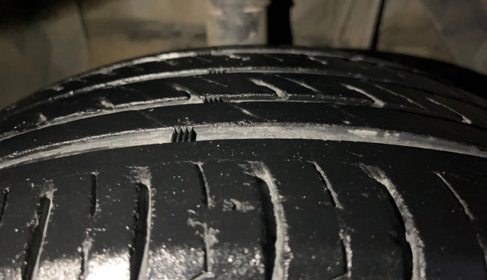 2022 Maruti S Cross ZETA 1.5, Petrol, Manual, 31,737 km, Right Front Tyre Tread