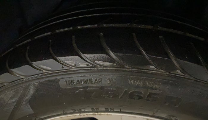 2017 Ford Figo Aspire TITANIUM 1.2 PETROL, Petrol, Manual, 57,602 km, Left Rear Tyre Tread