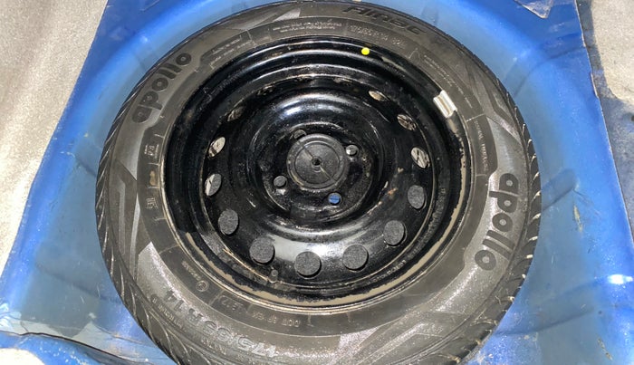 2017 Ford Figo Aspire TITANIUM 1.2 PETROL, Petrol, Manual, 57,602 km, Spare Tyre