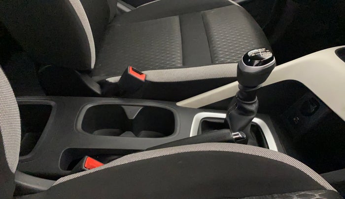 2021 Nissan MAGNITE XV MT, Petrol, Manual, 23,530 km, Gear Lever