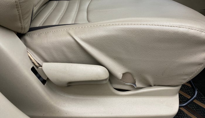 2020 Maruti Ciaz 1.5 SIGMA SHVS, Petrol, Manual, 11,975 km, Driver Side Adjustment Panel