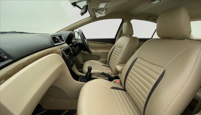 2020 Maruti Ciaz 1.5 SIGMA SHVS, Petrol, Manual, 11,975 km, Right Side Front Door Cabin