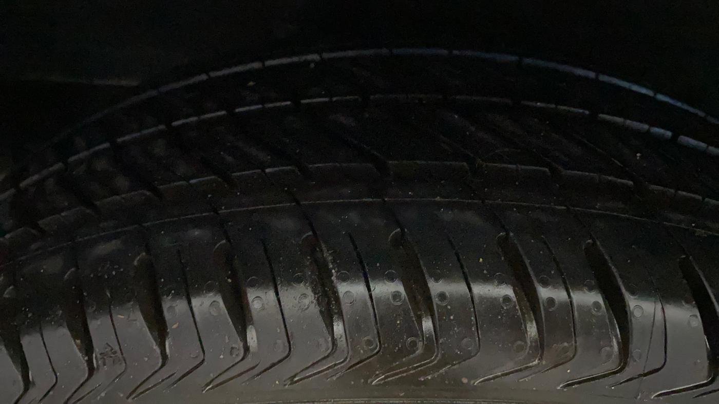 2017 Nissan Micra Active XV, Petrol, Manual, 24,783 km, Right Rear Tyre Tread