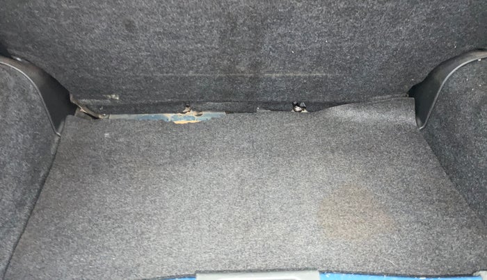 2017 Nissan Micra Active XV, Petrol, Manual, 24,783 km, Boot Inside