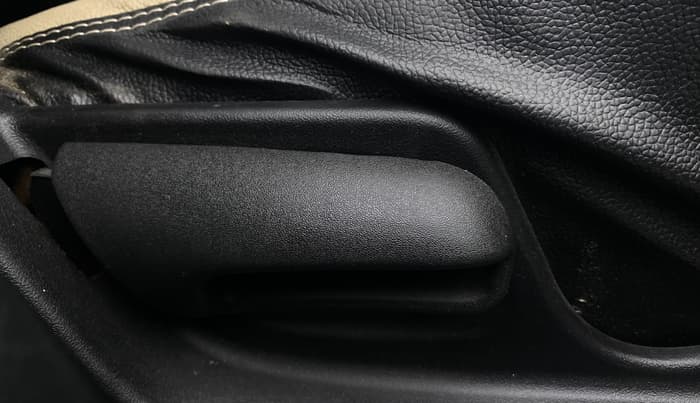 2013 Maruti Swift VDI, Diesel, Manual, 90,343 km, Driver Side Adjustment Panel