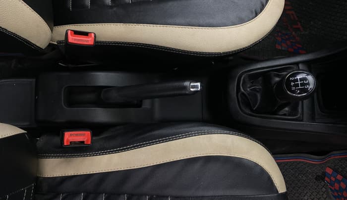 2013 Maruti Swift VDI, Diesel, Manual, 90,343 km, Gear Lever