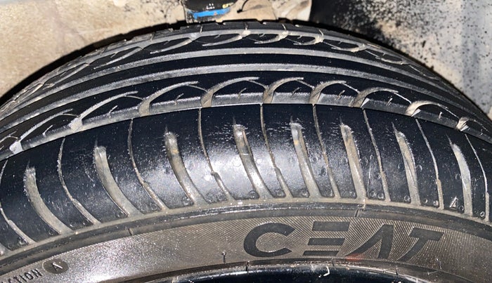 2017 Maruti IGNIS ALPHA 1.2, Petrol, Manual, 47,542 km, Right Front Tyre Tread