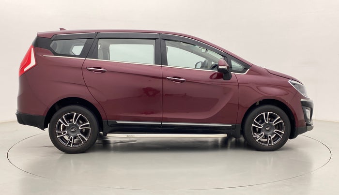 2018 Mahindra MARAZZO M8 7 STR, Diesel, Manual, 16,097 km, Right Side View