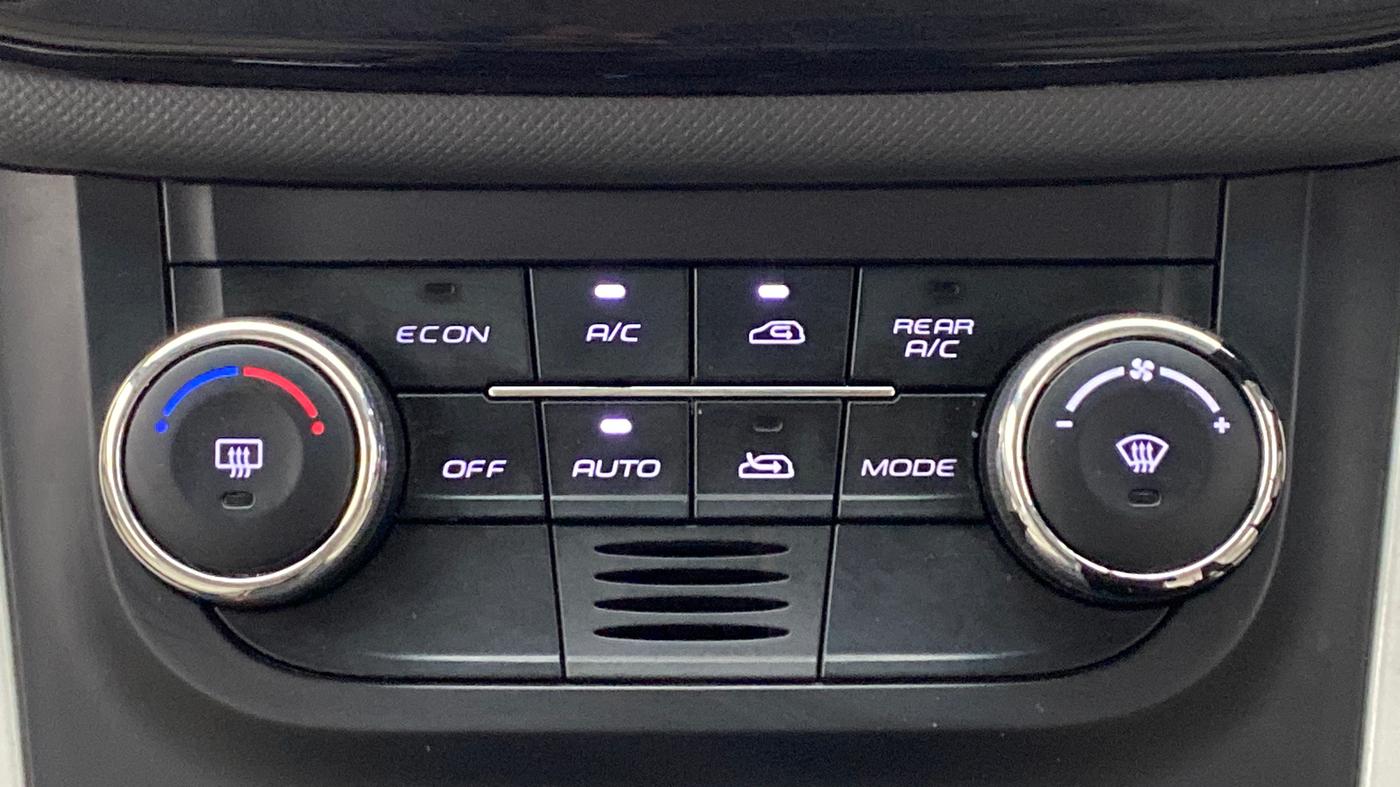 2018 Mahindra MARAZZO M8 7 STR, Diesel, Manual, 16,097 km, Automatic Climate Control