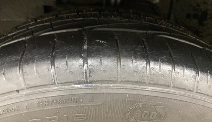 2021 Tata NEXON XZA PLUS SUNROOF PETROL, Petrol, Automatic, 58,864 km, Left Front Tyre Tread
