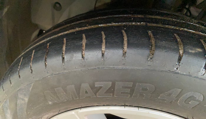 2019 Renault TRIBER RXZ, Petrol, Manual, 58,181 km, Left Front Tyre Tread