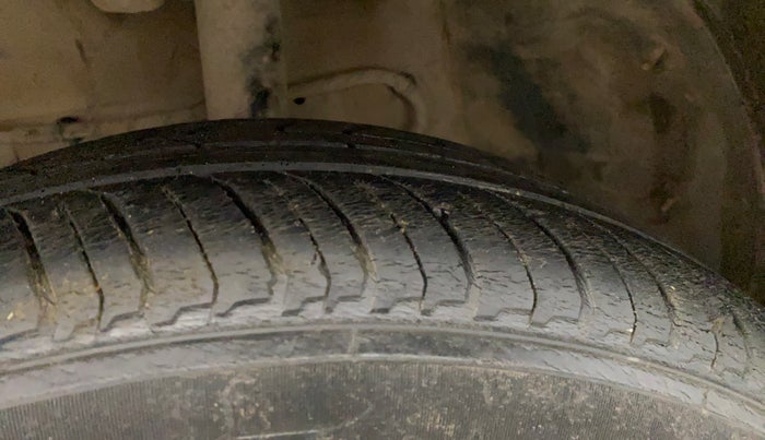 2017 Tata NEXON XT PETROL, Petrol, Manual, 21,544 km, Left Front Tyre Tread