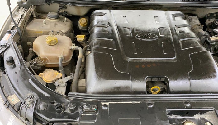 2021 Mahindra XUV500 W9, Diesel, Manual, 1,00,157 km, Engine View - Right