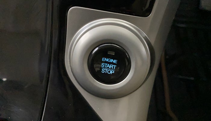 2021 Mahindra XUV500 W9, Diesel, Manual, 1,00,157 km, Keyless Start/ Stop Button