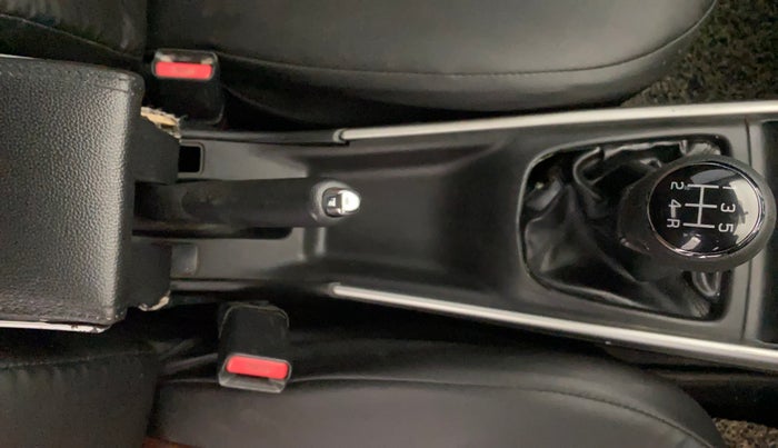 2015 Maruti Baleno DELTA PETROL 1.2, Petrol, Manual, 86,502 km, Gear Lever