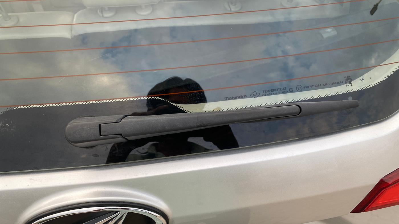 2020 Mahindra XUV300 W8 (O) 1.2 PETROL, Petrol, Manual, 56,459 km, Rear Wiper