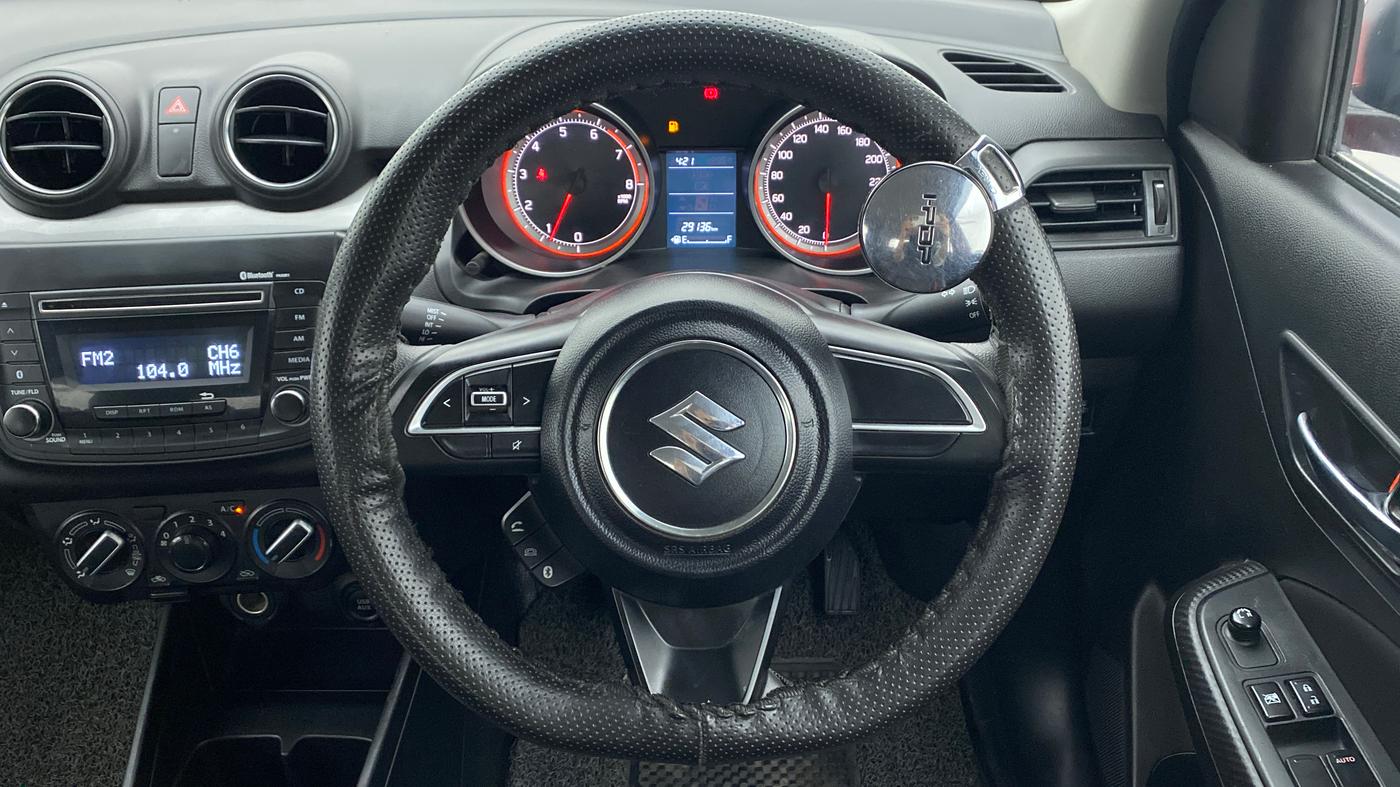 2020 Maruti Swift VXI, Petrol, Manual, 29,136 km, Steering Wheel Close Up