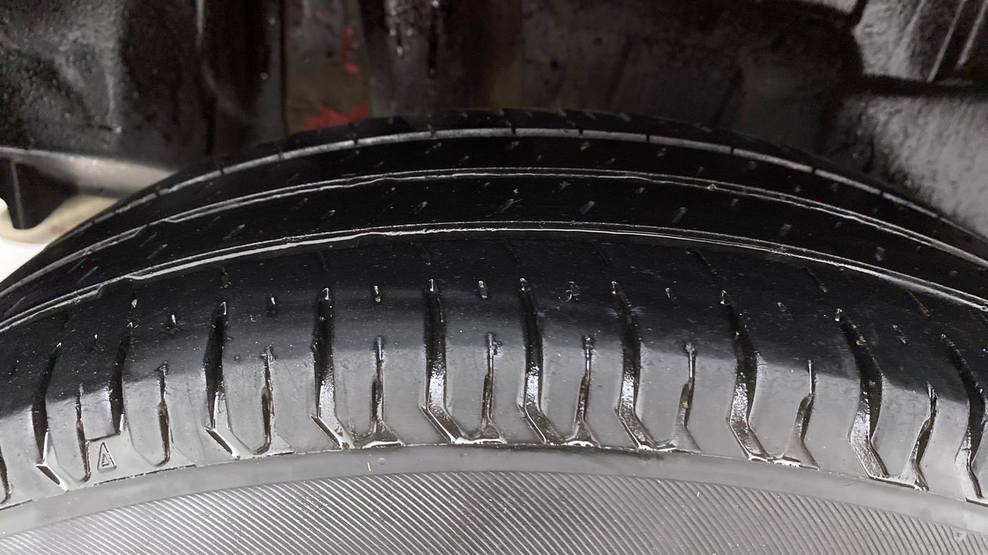 2020 Maruti Swift VXI, Petrol, Manual, 29,136 km, Right Rear Tyre Tread