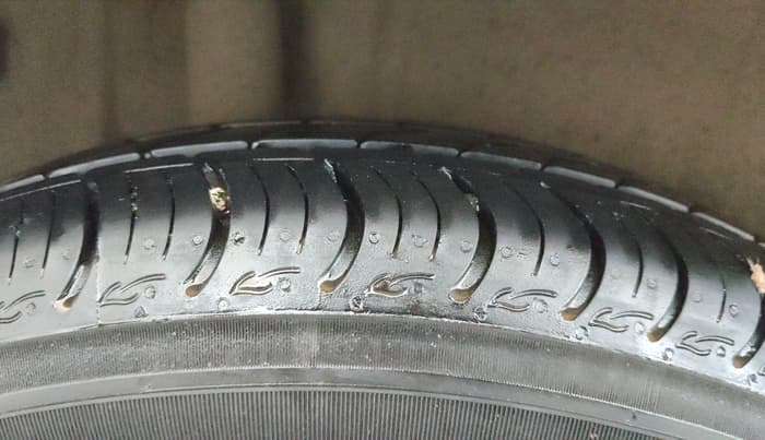 2017 Maruti IGNIS ALPHA 1.2, Petrol, Manual, 73,900 km, Right Rear Tyre Tread