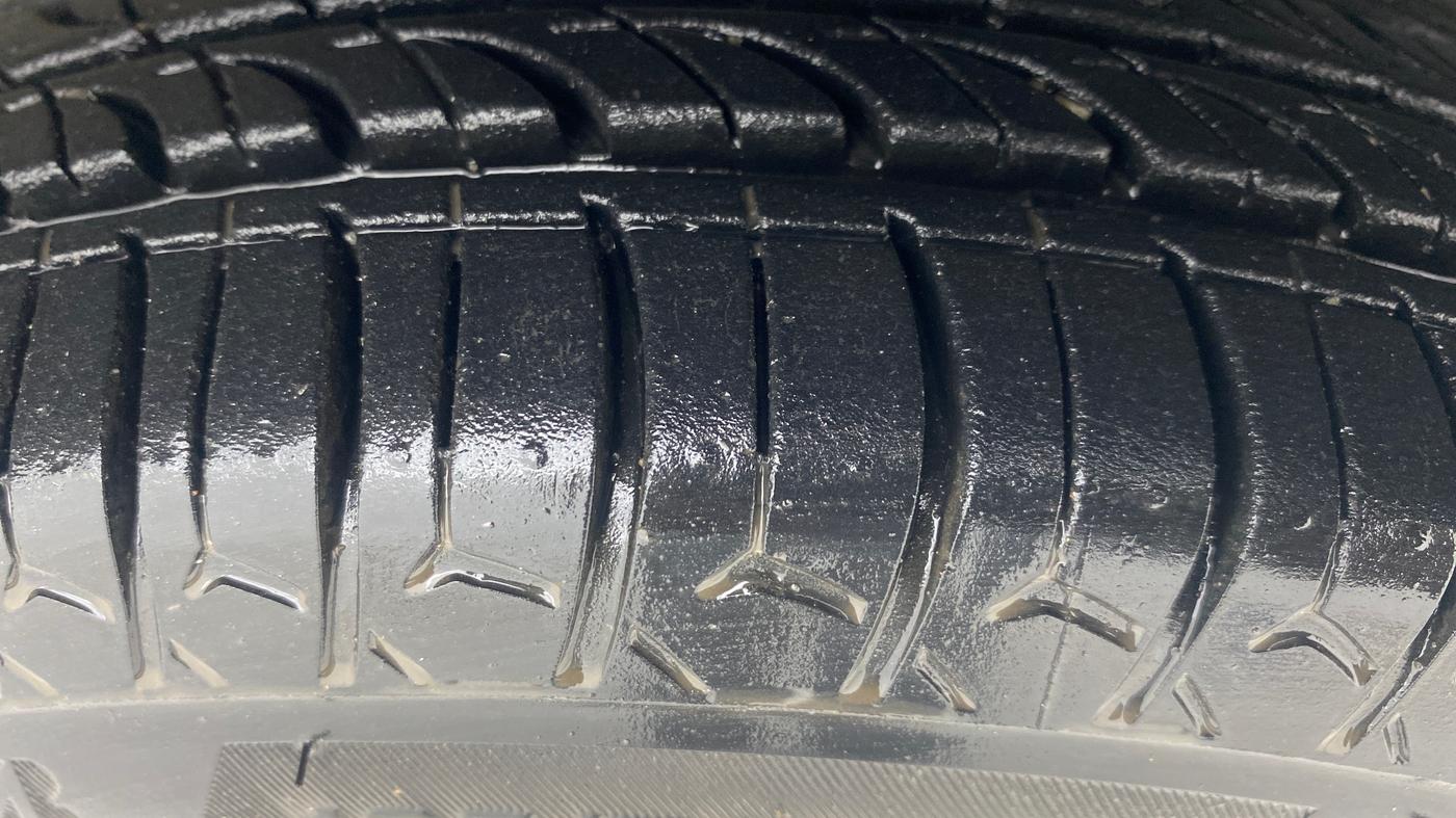 2016 Tata Nano TWIST XTA, Petrol, Automatic, 67,579 km, Right Front Tyre Tread