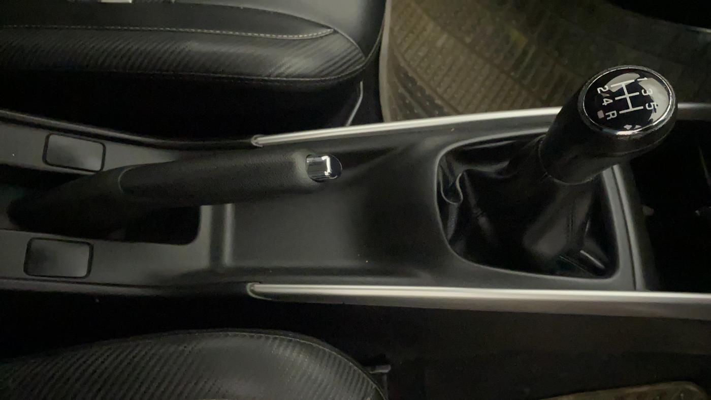 2016 Maruti Baleno DELTA PETROL 1.2, Petrol, Manual, 9,508 km, Gear Lever