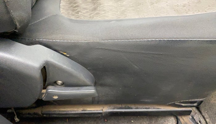 2016 Maruti Alto 800 VXI, Petrol, Manual, 53,944 km, Driver Side Adjustment Panel
