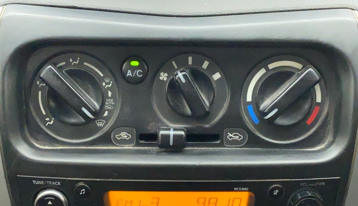 2016 Maruti Alto 800 VXI, Petrol, Manual, 53,944 km, AC Unit - Directional switch has minor damage