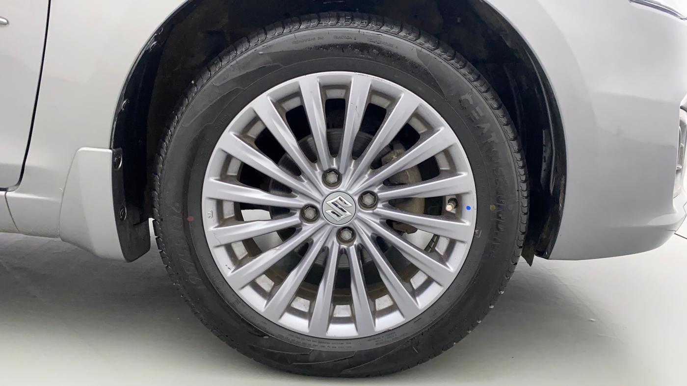 2018 Maruti Ciaz ALPHA 1.4 VVT AMT, Petrol, Automatic, 46,984 km, Right Front Wheel