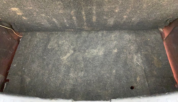 2014 Maruti Swift VXI, Petrol, Manual, 1,44,858 km, Boot Inside