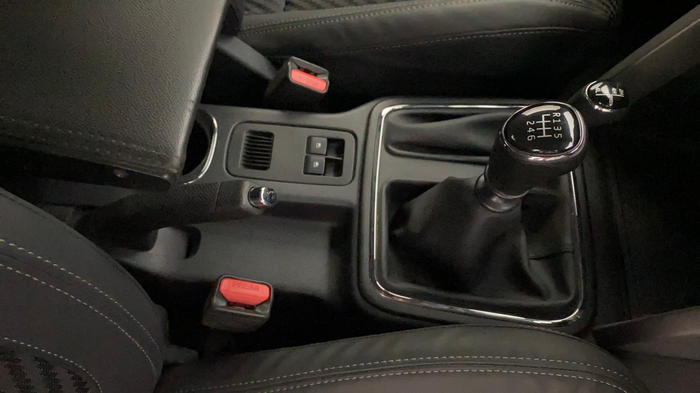 2021 Mahindra Thar LX HT PETROL 4WD MT, Petrol, Manual, 23,965 km, Gear Lever