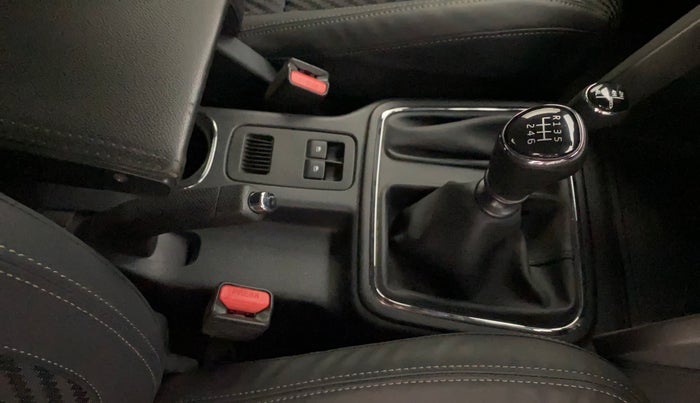 2021 Mahindra Thar LX HT PETROL 4WD MT, Petrol, Manual, 23,965 km, Gear Lever