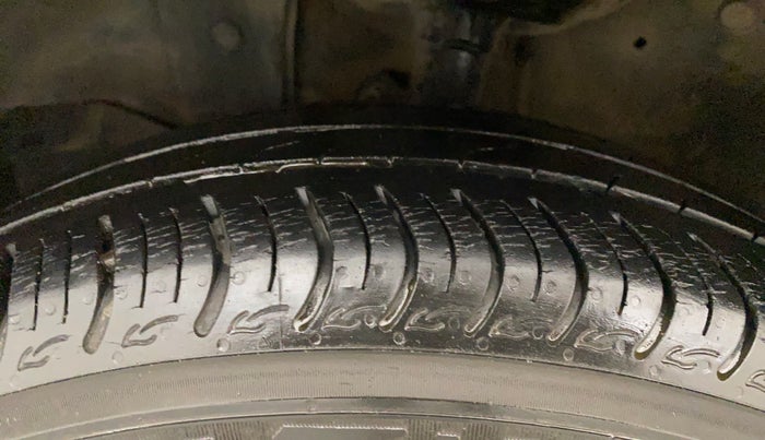 2018 Honda Amaze 1.2L I-VTEC V, Petrol, Manual, 24,974 km, Left Front Tyre Tread