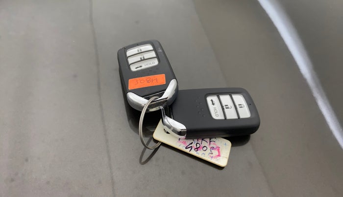 2018 Honda Amaze 1.2L I-VTEC V, Petrol, Manual, 24,974 km, Key Close Up