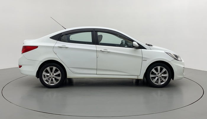 2013 Hyundai Verna FLUIDIC 1.6 VTVT SX, Petrol, Manual, 32,253 km, Right Side