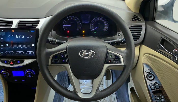 2013 Hyundai Verna FLUIDIC 1.6 VTVT SX, Petrol, Manual, 32,253 km, Steering Wheel Close Up
