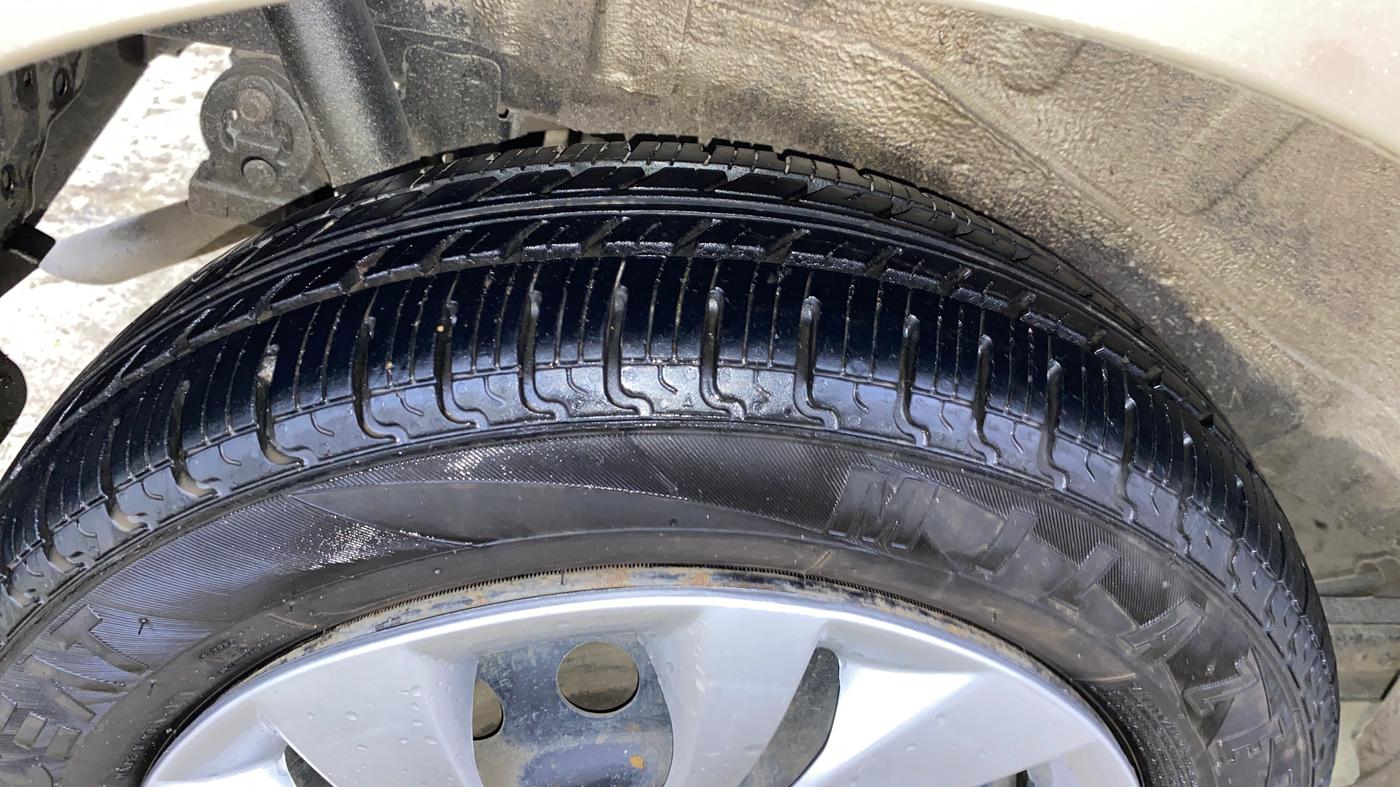 2013 Maruti Wagon R 1.0 VXI, Petrol, Manual, 1,31,557 km, Right Rear Tyre Tread