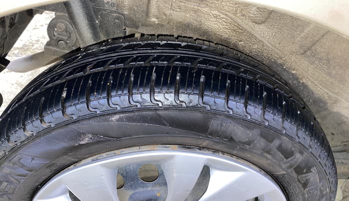 2013 Maruti Wagon R 1.0 VXI, Petrol, Manual, 1,31,457 km, Right Rear Tyre Tread