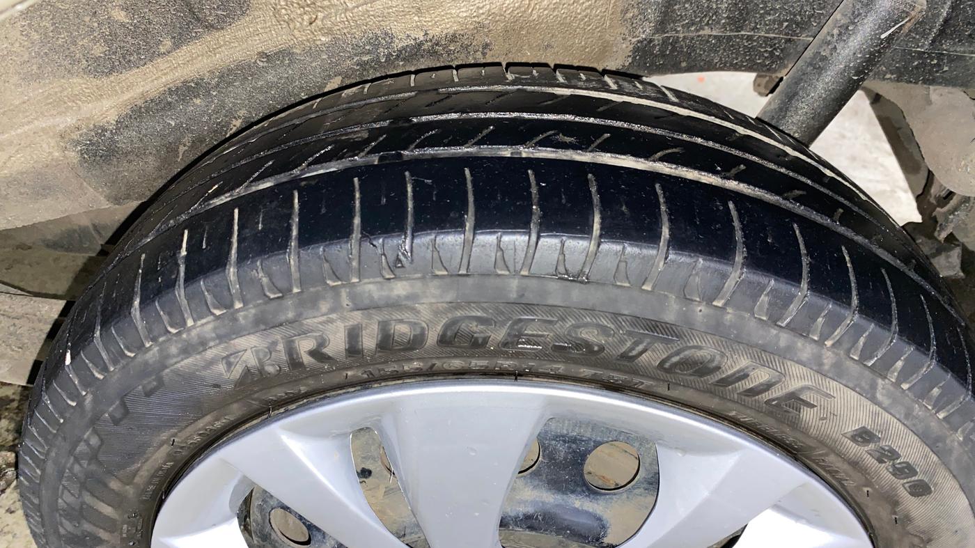 2013 Maruti Wagon R 1.0 VXI, Petrol, Manual, 1,31,557 km, Left Rear Tyre Tread