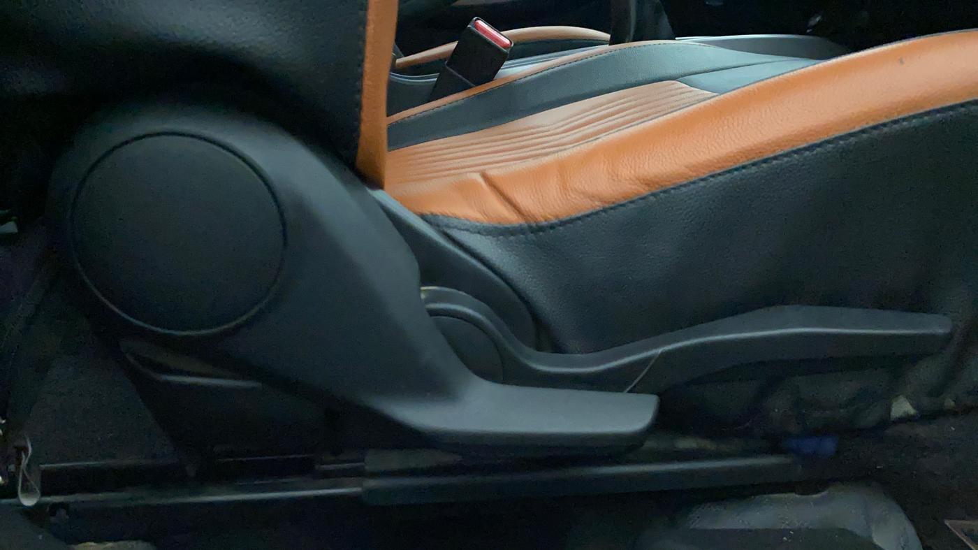 2020 Maruti Baleno ZETA PETROL 1.2, Petrol, Manual, 25,796 km, Driver Side Adjustment Panel