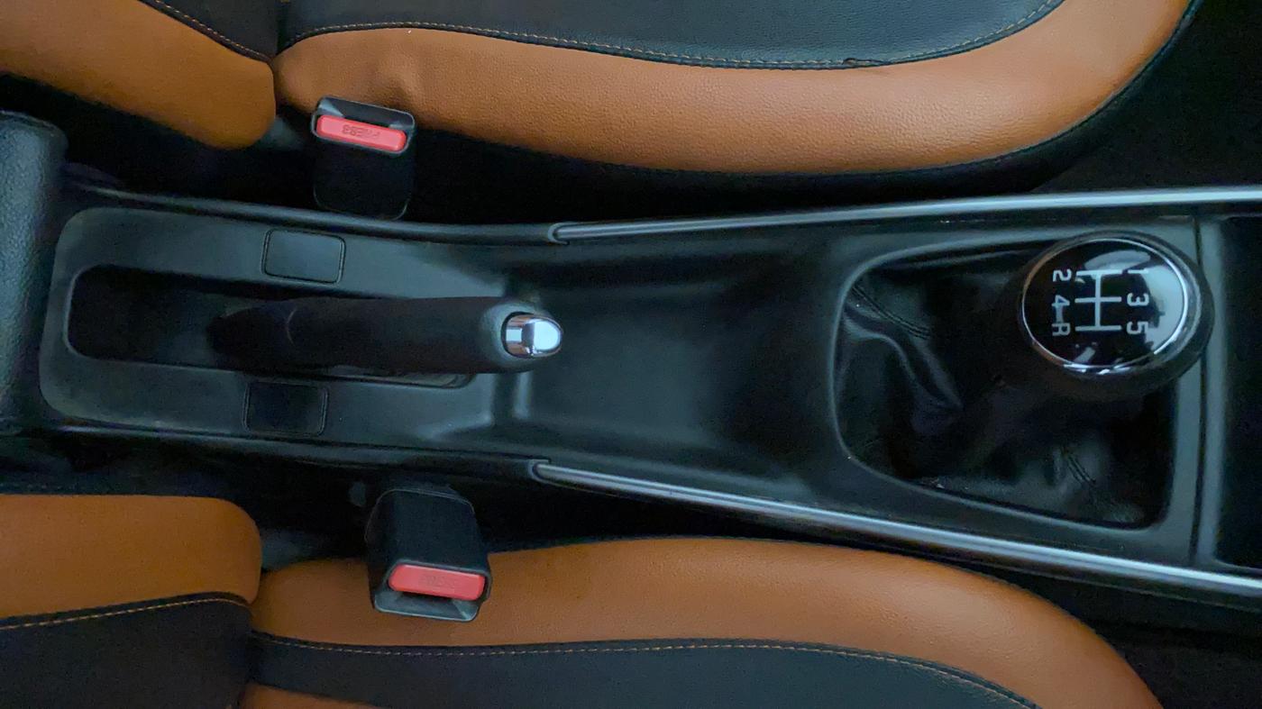 2020 Maruti Baleno ZETA PETROL 1.2, Petrol, Manual, 25,796 km, Gear Lever