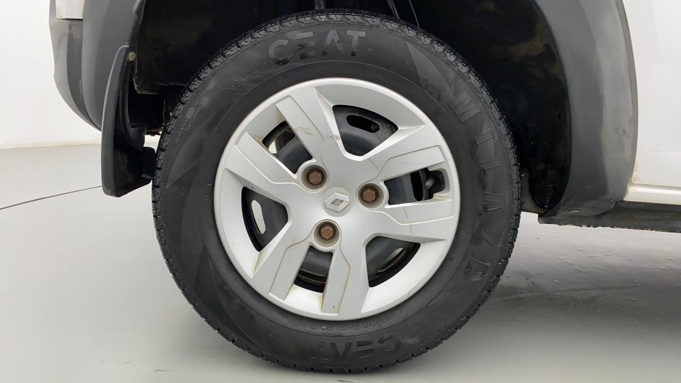 2017 Renault Kwid RXT, Petrol, Manual, 12,398 km, Right Rear Wheel