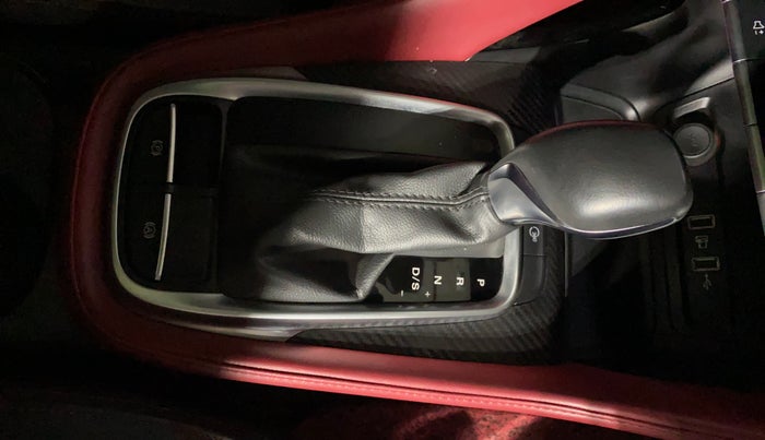 2022 MG ASTOR SAVVY 1.3 TURBO AT S RED, Petrol, Automatic, 17,466 km, Gear Lever