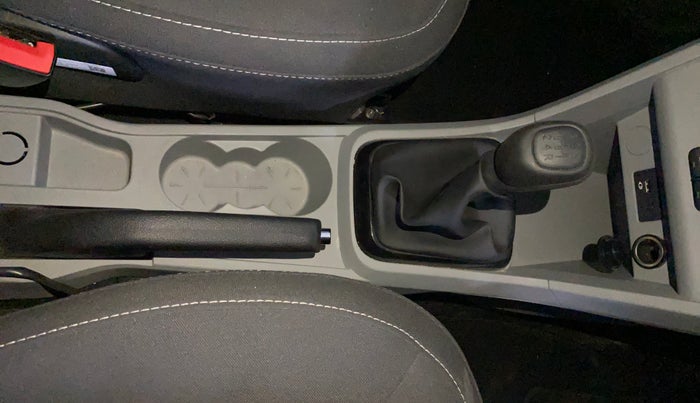 2024 Tata Tiago XM PETROL, Petrol, Manual, 8,717 km, Gear Lever