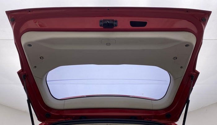 2019 Mahindra XUV300 W6 1.5 DIESEL, Diesel, Manual, 54,443 km, Boot Door Open